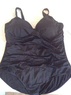 NWT Womens Size 22 Swimsuits For ALL, V-Neck One Piece Twist Front Swimsuit